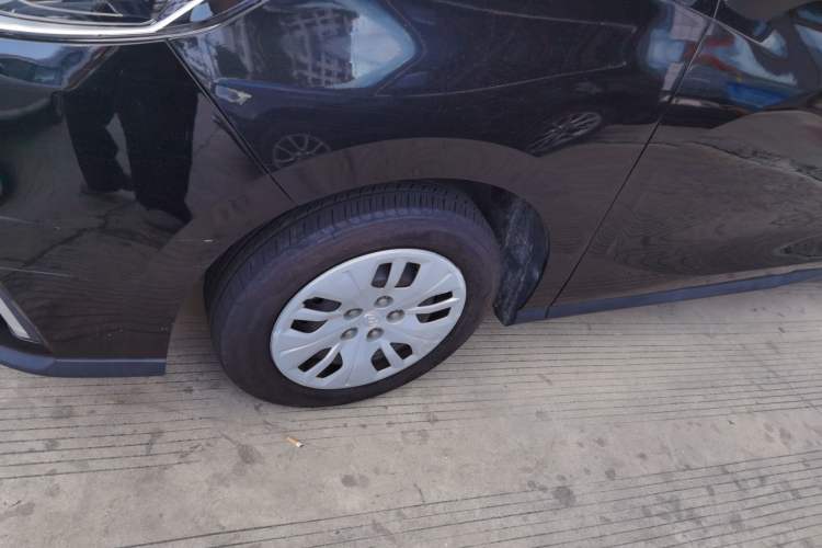 Used SAIC MAXUS G50 2022 1.5T Automatic Comfort Touring A Left Front Wheel Hub
