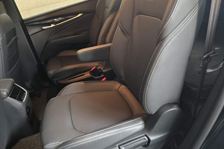 Used SAIC MAXUS G50 2022 1.5T Automatic Comfort Touring B Left Rear Seat