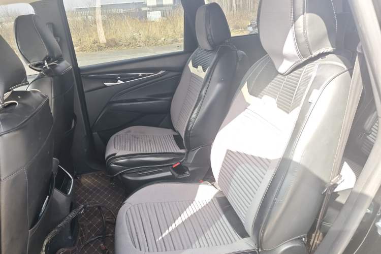 Used SAIC MAXUS G50 2022 1.5T Automatic Comfort Touring B Left Rear Seat