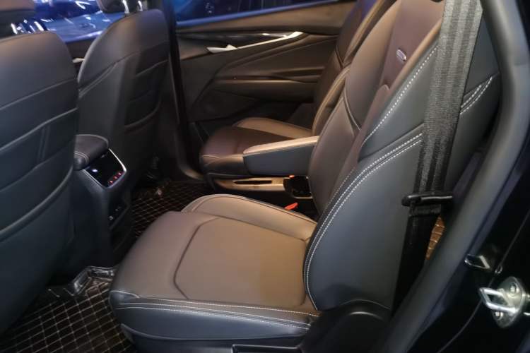 Used SAIC MAXUS G50 2022 1.5T Automatic Comfort Touring B Left Rear Seat