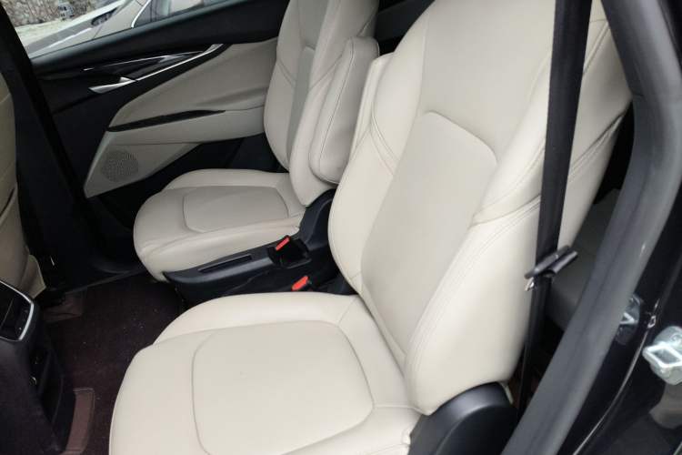 Used SAIC MAXUS G50 2022 1.5T Automatic Comfort Touring A Left Rear Seat