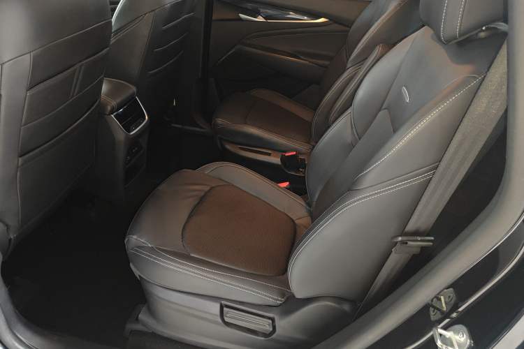 Used SAIC MAXUS G50 2022 1.5T Automatic Comfort Touring B Left Rear Seat
