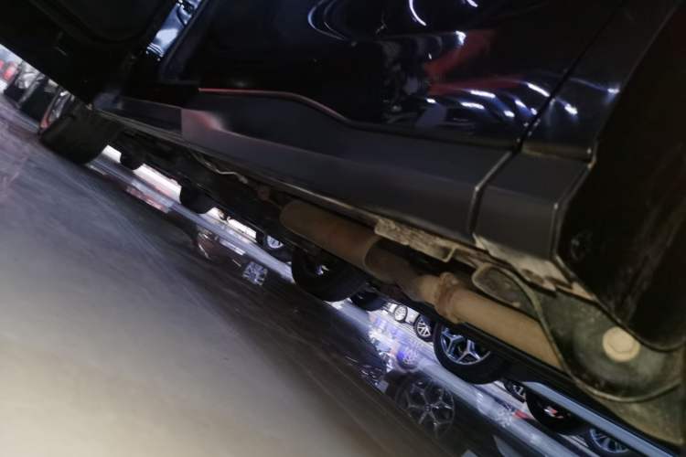 Used SAIC MAXUS G50 2022 1.5T Automatic Comfort Touring B Left Side Sill