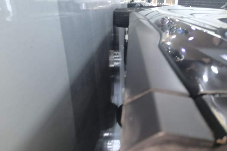 Used SAIC MAXUS G50 2022 1.5T Automatic Comfort Touring B Left Side Sill