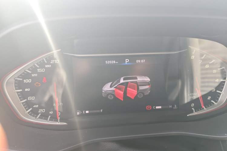 Used SAIC MAXUS G50 2022 1.5T Automatic Comfort Touring B Odometer Close Up