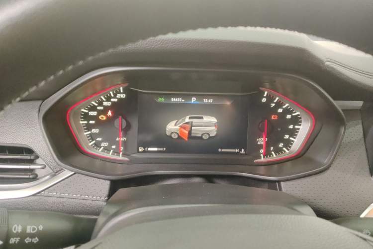 Used SAIC MAXUS G50 2022 1.5T Automatic Comfort Touring B Odometer Close Up