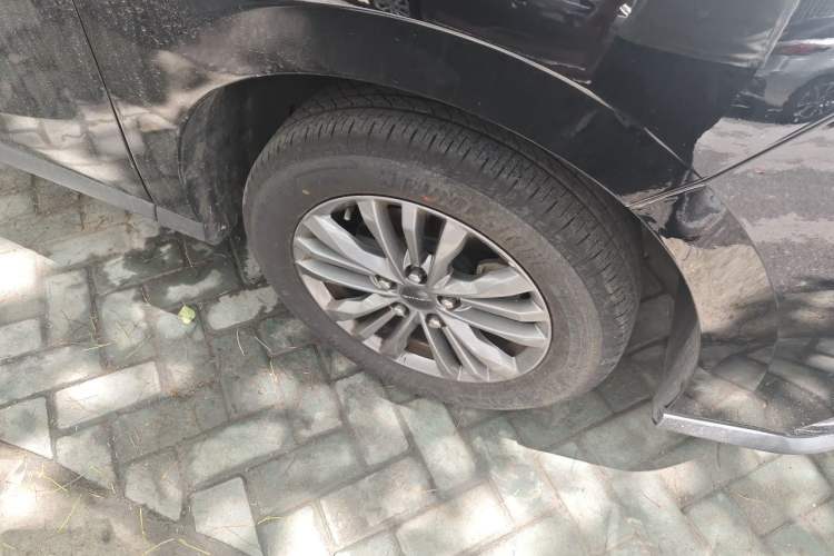 Used SAIC MAXUS G50 2022 1.5T Manual Comfort B Right Front Wheel Hub
