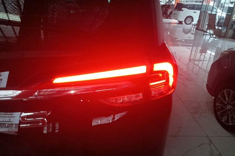 Used SAIC MAXUS G50 2022 1.5T Automatic Comfort Touring B Right Rear Taillight