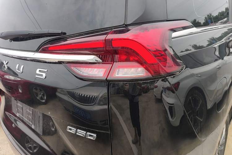 Used SAIC MAXUS G50 2022 1.5T Manual Touring A Right Rear Taillight