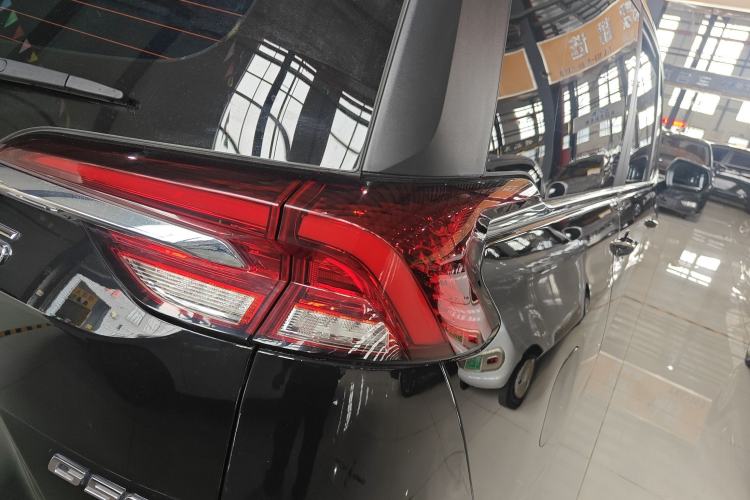 Used SAIC MAXUS G50 2022 1.5T Automatic Comfort Touring B Right Rear Taillight