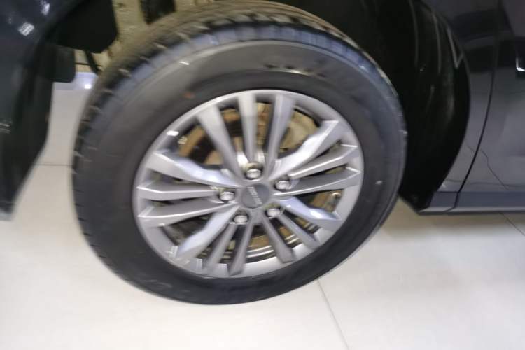 Used SAIC MAXUS G50 2022 1.5T Automatic Comfort Touring B Right Rear Wheel Hub