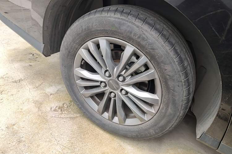 Used SAIC MAXUS G50 2022 1.5T Manual Touring A Right Rear Wheel Hub