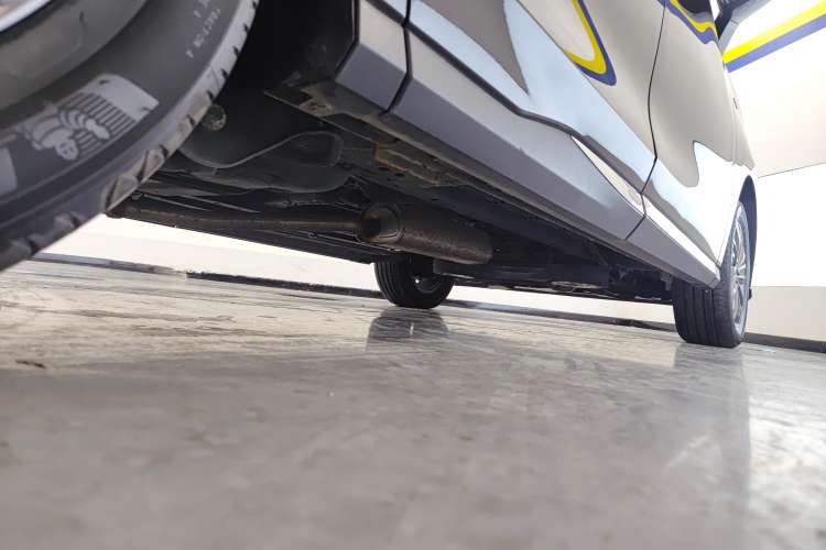 Used SAIC MAXUS G50 2022 1.5T Automatic Comfort Touring B Right Side Sill