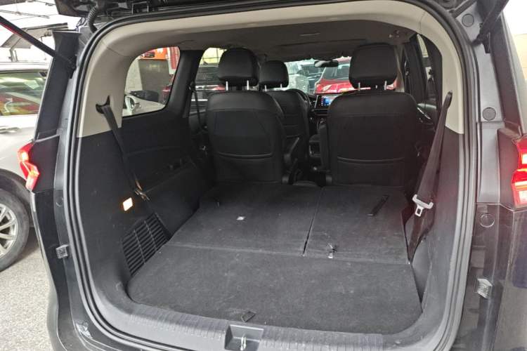 Used SAIC MAXUS G50 2022 1.5T Automatic Comfort Touring B Trunk