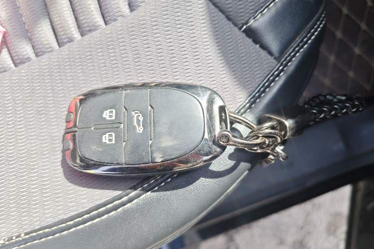 Used SAIC MAXUS G50 2022 1.5T Automatic Comfort Touring B Vehicle Key