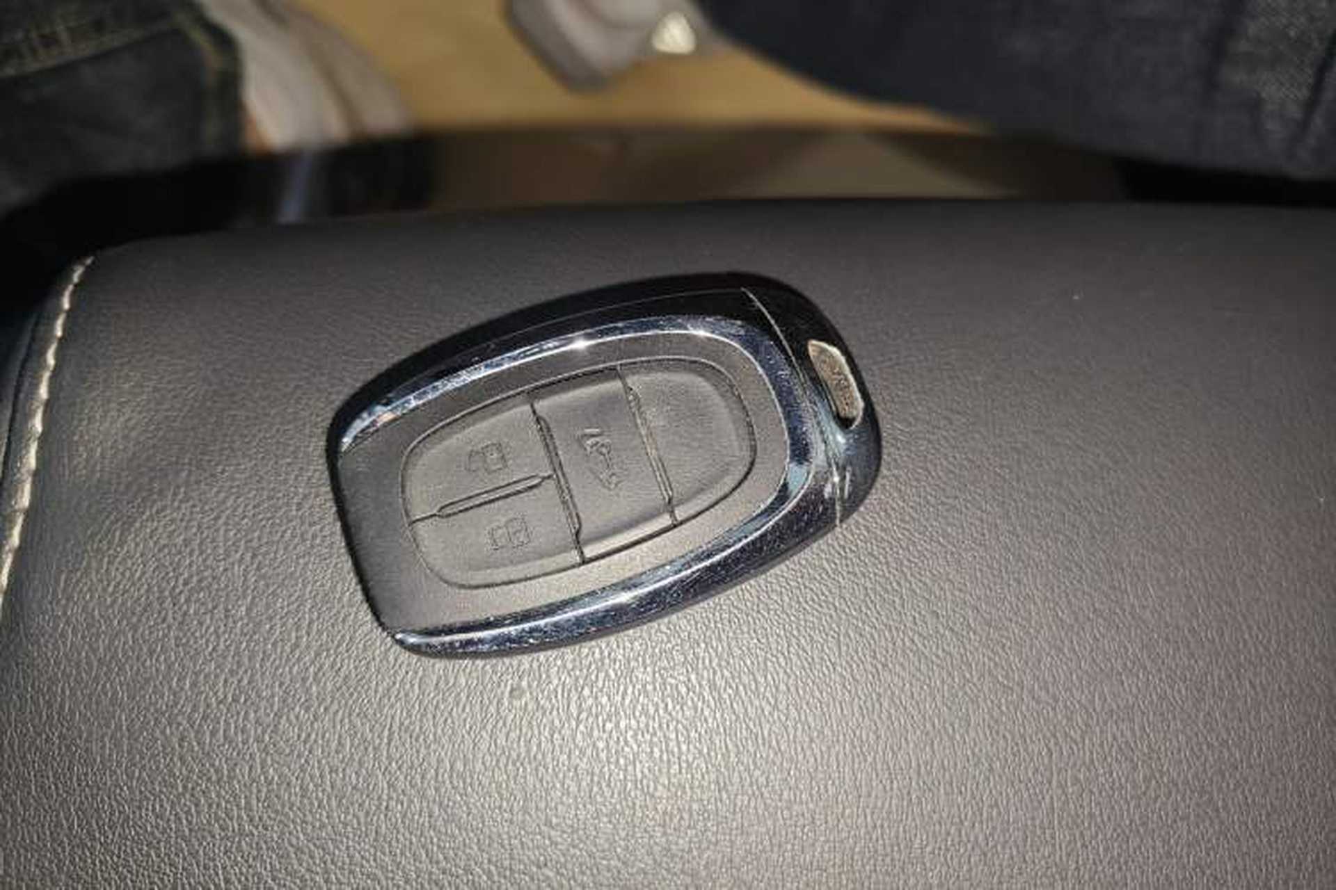 Used SAIC MAXUS G50 2022 1.5T Automatic Comfort Touring B Vehicle Key