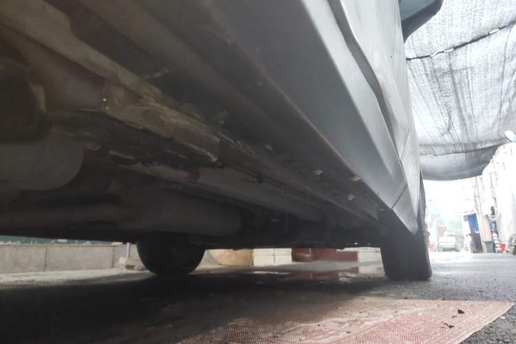 Used SAIC MAXUS G50 2022 1.5T Automatic Comfort Touring B Chassis Rear Right