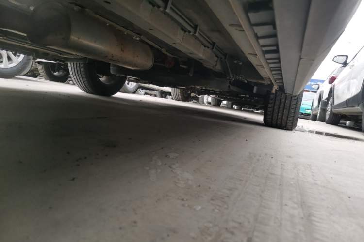 Used SAIC MAXUS G50 2022 1.5T Automatic Comfort Touring B Right Side Sill