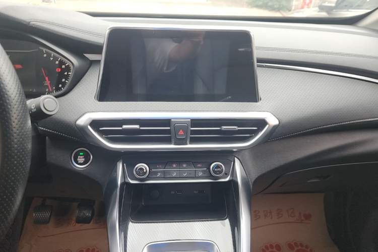 Used SAIC MAXUS G50 2022 1.5T Manual Comfort B Audio And AC Panel