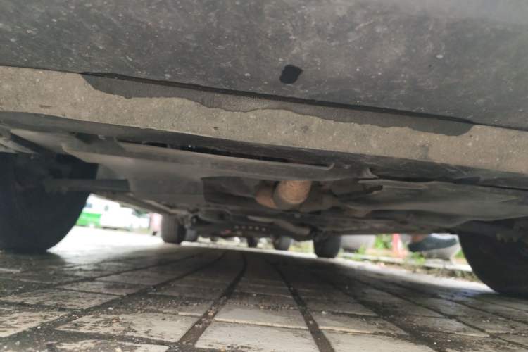 Used SAIC MAXUS G50 2022 1.5T Manual Touring A Chassis Front