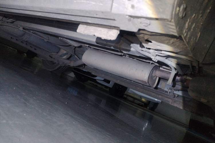 Used SAIC MAXUS G50 2022 1.5T Manual Comfort B Chassis Front Right