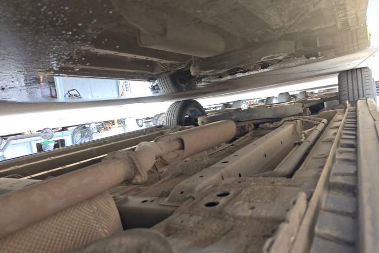 Used SAIC MAXUS G50 2022 1.5T Automatic Comfort Touring B Chassis Rear Left