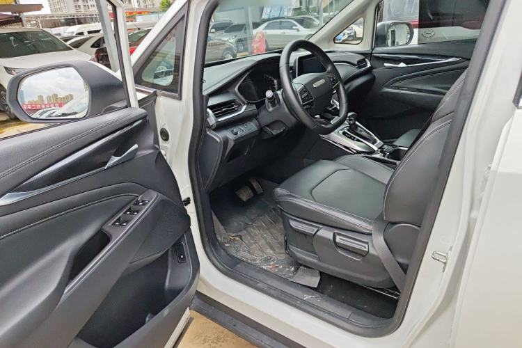 Used SAIC MAXUS G50 2022 1.5T Automatic Comfort Touring B Driver Seat