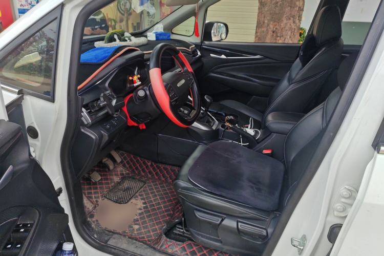 Used SAIC MAXUS G50 2022 1.5T Manual Comfort B Driver Seat