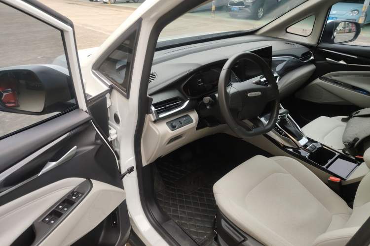 Used SAIC MAXUS G50 2022 1.5T Automatic Comfort Touring A Driver Seat