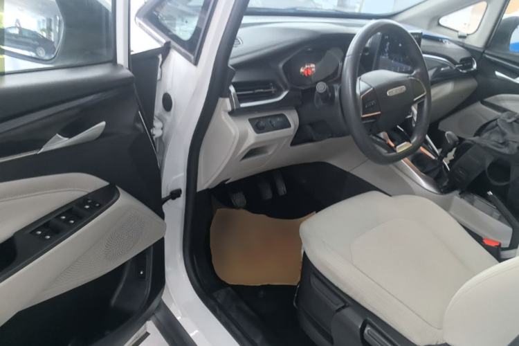 Used SAIC MAXUS G50 2022 1.5T Manual Touring A Driver Seat
