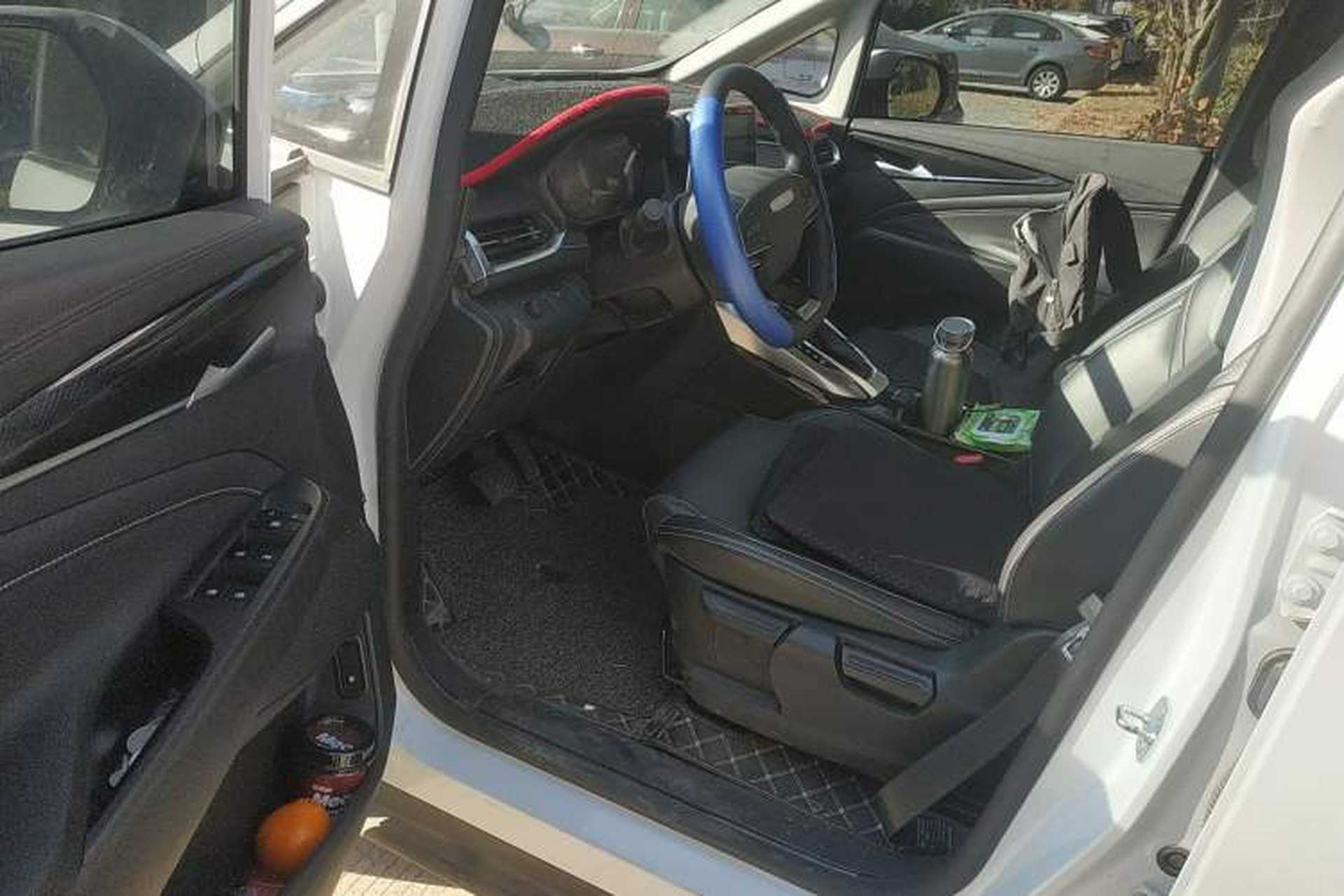 Used SAIC MAXUS G50 2022 1.5T Automatic Comfort Touring B Driver Seat