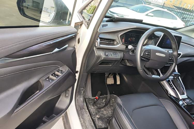 Used SAIC MAXUS G50 2022 1.5T Automatic Comfort Touring B Driver Seat
