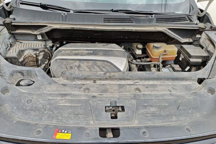 Used SAIC MAXUS G50 2022 1.5T Automatic Comfort Touring B Engine Bay