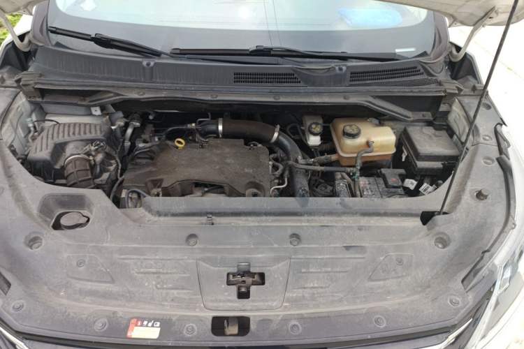 Used SAIC MAXUS G50 2022 1.5T Automatic Comfort Touring B Engine Bay