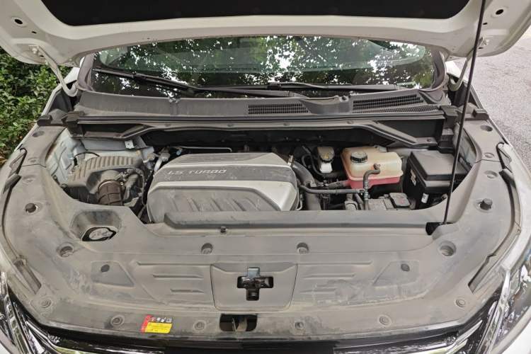 Used SAIC MAXUS G50 2022 1.5T Automatic Comfort Touring B Engine Bay