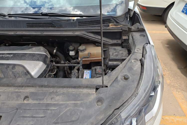 Used SAIC MAXUS G50 2022 1.5T Automatic Comfort Touring B Engine Bay Left