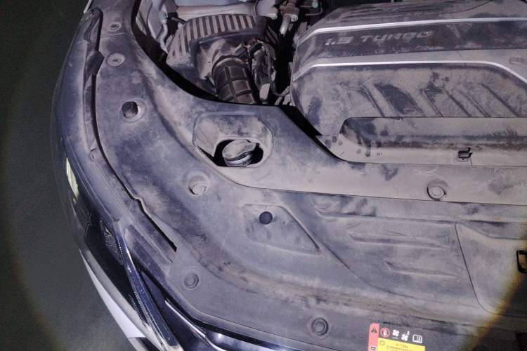 Used SAIC MAXUS G50 2022 1.5T Manual Comfort B Engine Bay Right