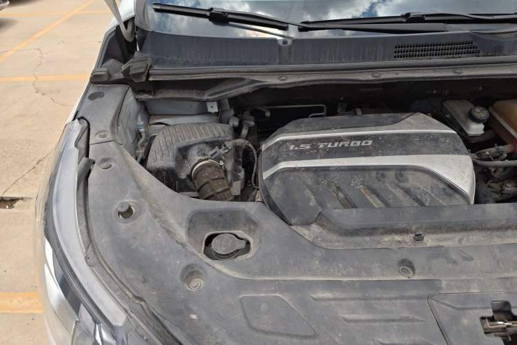 Used SAIC MAXUS G50 2022 1.5T Automatic Comfort Touring B Engine Bay Right