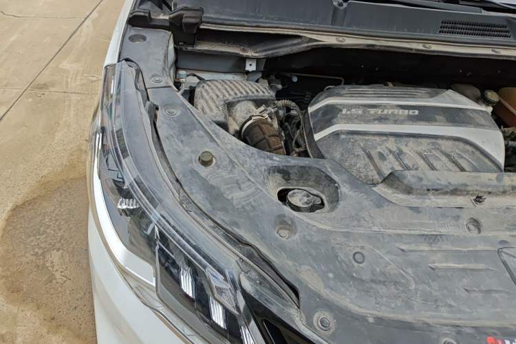 Used SAIC MAXUS G50 2022 1.5T Automatic Comfort Touring B Engine Bay Right