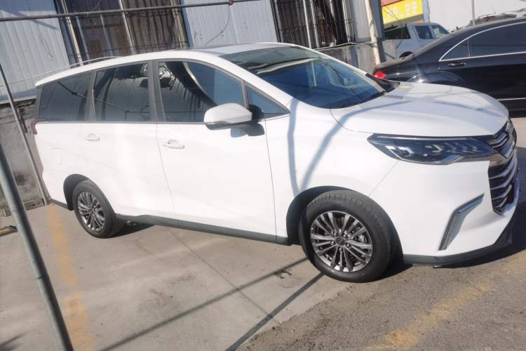 Used SAIC MAXUS G50 2022 1.5T Automatic Comfort Touring B Exterior 2