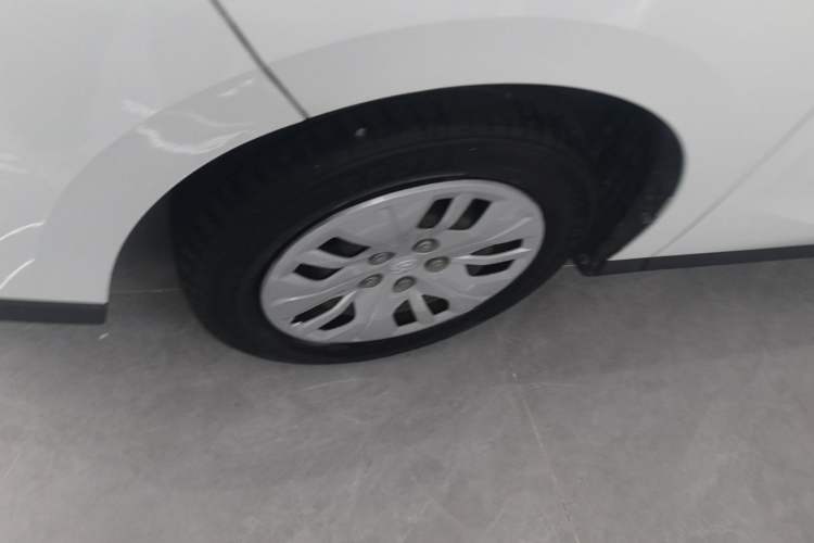 Used SAIC MAXUS G50 2022 1.5T Manual Touring A Exterior 4