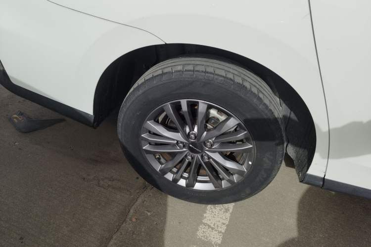 Used SAIC MAXUS G50 2022 1.5T Automatic Comfort Touring B Exterior 8