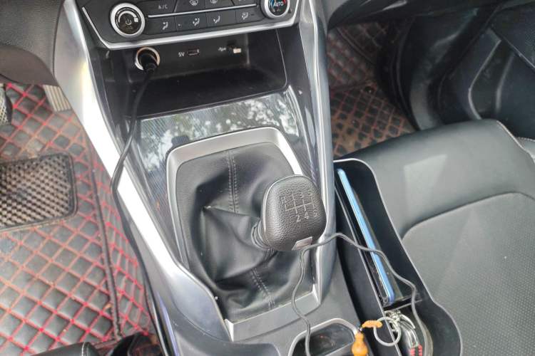 Used SAIC MAXUS G50 2022 1.5T Manual Comfort B Gear Lever