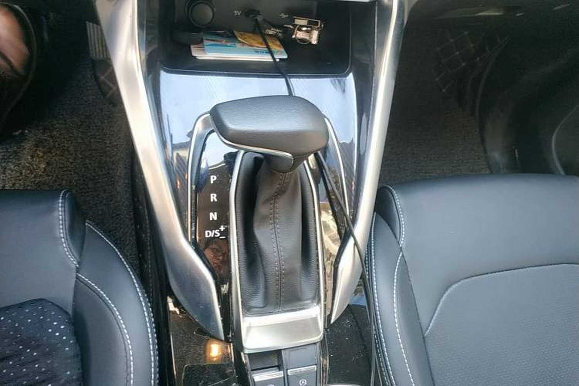 Used SAIC MAXUS G50 2022 1.5T Automatic Comfort Touring B Gear Lever