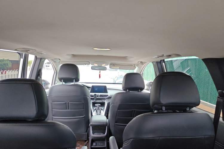 Used SAIC MAXUS G50 2022 1.5T Automatic Comfort Touring B Headliner