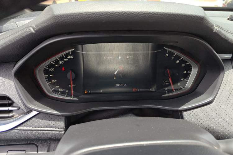 Used SAIC MAXUS G50 2022 1.5T Automatic Comfort Touring B Instrument Cluster