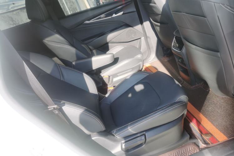 Used SAIC MAXUS G50 2022 1.5T Automatic Comfort Touring B Interior 2