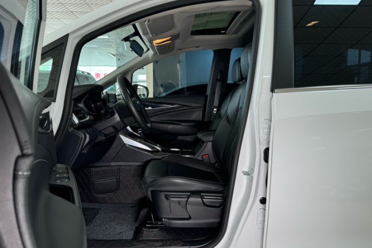 Used SAIC MAXUS G50 2022 1.5T Automatic Comfort Touring B Interior 6
