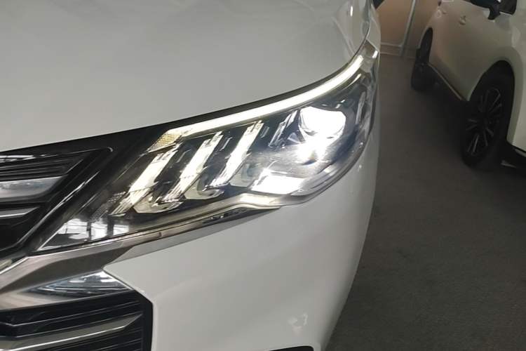 Used SAIC MAXUS G50 2022 1.5T Automatic Comfort Touring B Left Front Headlight