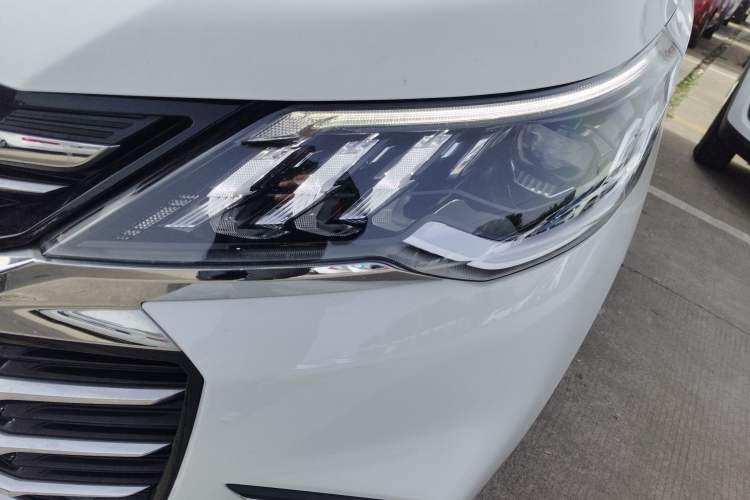 Used SAIC MAXUS G50 2022 1.5T Automatic Comfort Touring B Left Front Headlight